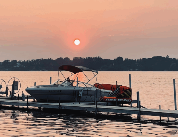 Lake-carlos-villas-lift-rental